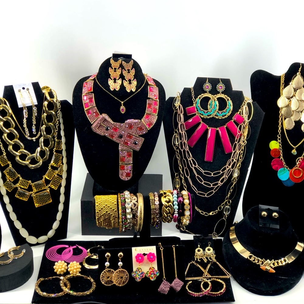 Beautiful Vintage To Now Jewelry Lot (Entire Lot For Sale)